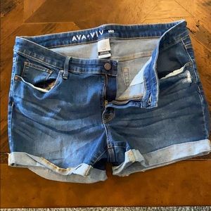 GUC Brand AVA & VIV size: 16W Jean shorts